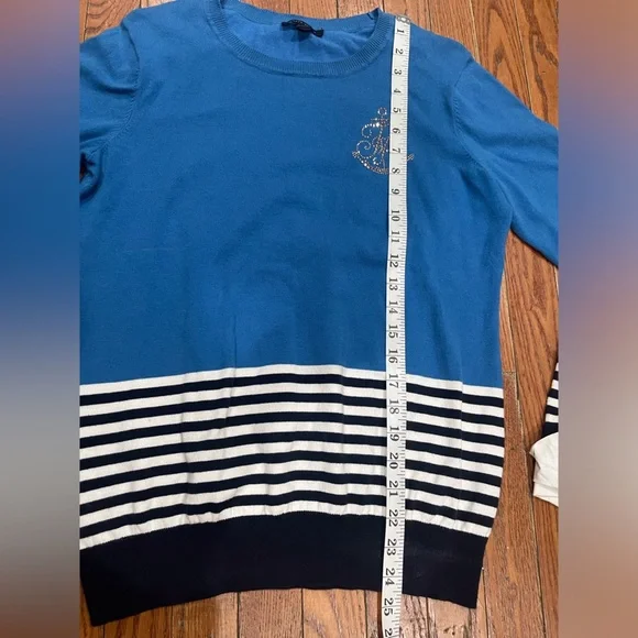 Tommy Hilfiger Blue and White Striped Crewneck Sweater - Picture 3 of 9